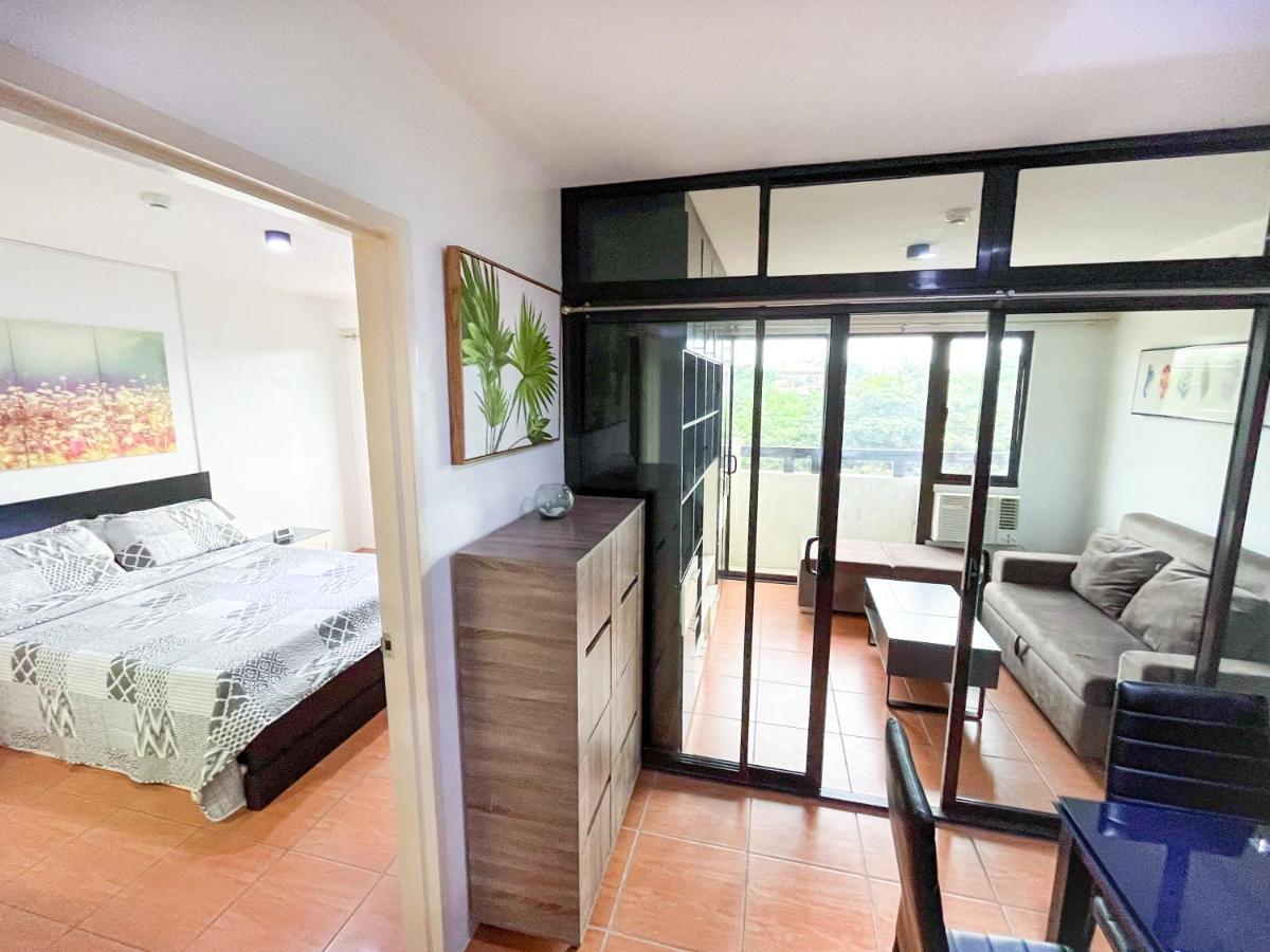 Modern 2Br Condo Near Sm With Free Parking Pool Wifi And Netflix Davao City Extérieur photo