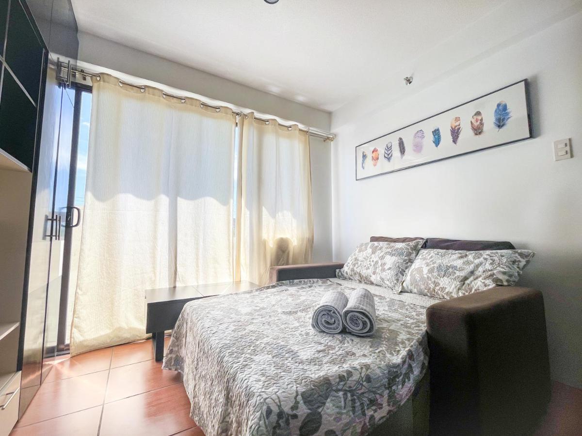 Modern 2Br Condo Near Sm With Free Parking Pool Wifi And Netflix Davao City Extérieur photo